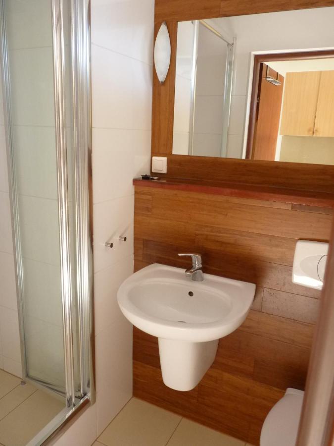 Osrodek Wypoczynkowy W Sosnowym Lesie Hotel Мендзиводзе Екстериор снимка